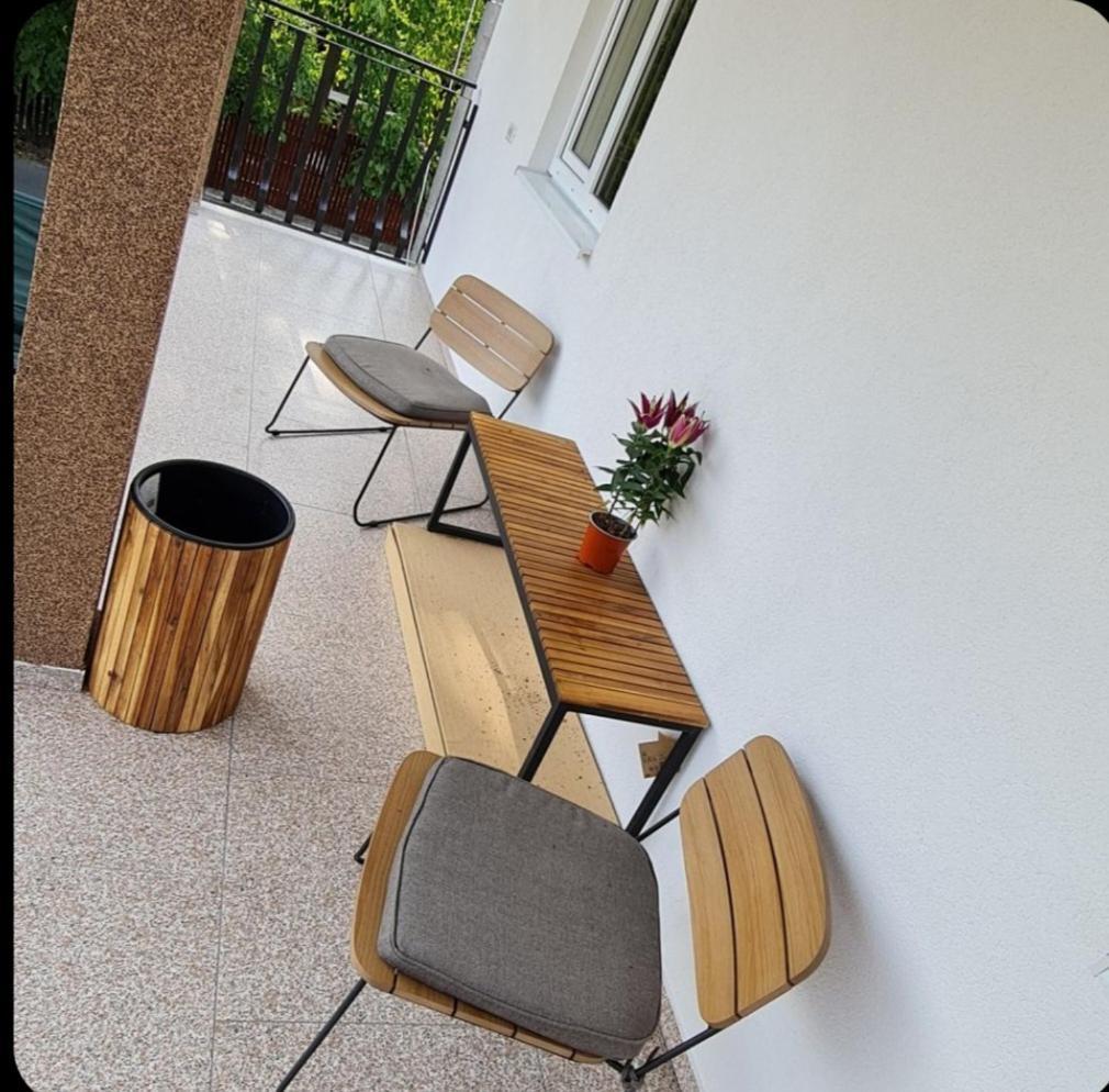 Casa Coco Hotel Curtea de Argeş Екстериор снимка